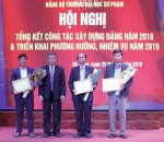 Khen thưởng 15 Chi bộ và 26 Đảng viên trong hội nghị tổng kết công tác xây dựng Đảng năm 2018