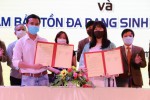 Lễ kí kết thỏa thuận thực hiện giữa Trường Đại học Sư phạm – ĐHĐN và Trung tâm Bảo tồn đa dạng sinh học Nước Việt Xanh