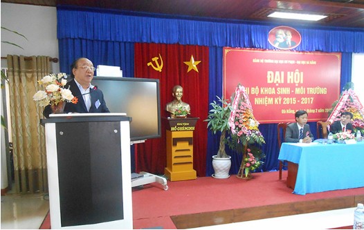 PGS.TS. Nguyễn Bảo Hoàng Thanh – Bí thư Đảng ủy, Hiệu trưởng Nhà trường phát biểu chỉ đạo Đại hội