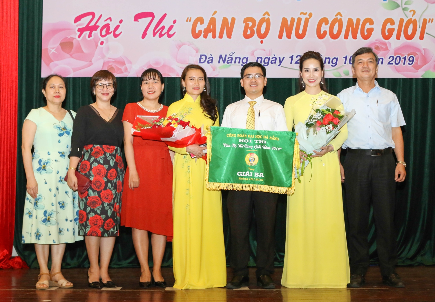 Trường Đại học Sư phạm: Tham gia Lễ kỷ niệm 89 năm ngày thành lập Hội liên hiệp Phụ nữ Việt Nam và Hội thi “Cán bộ nữ công giỏi” năm 2019