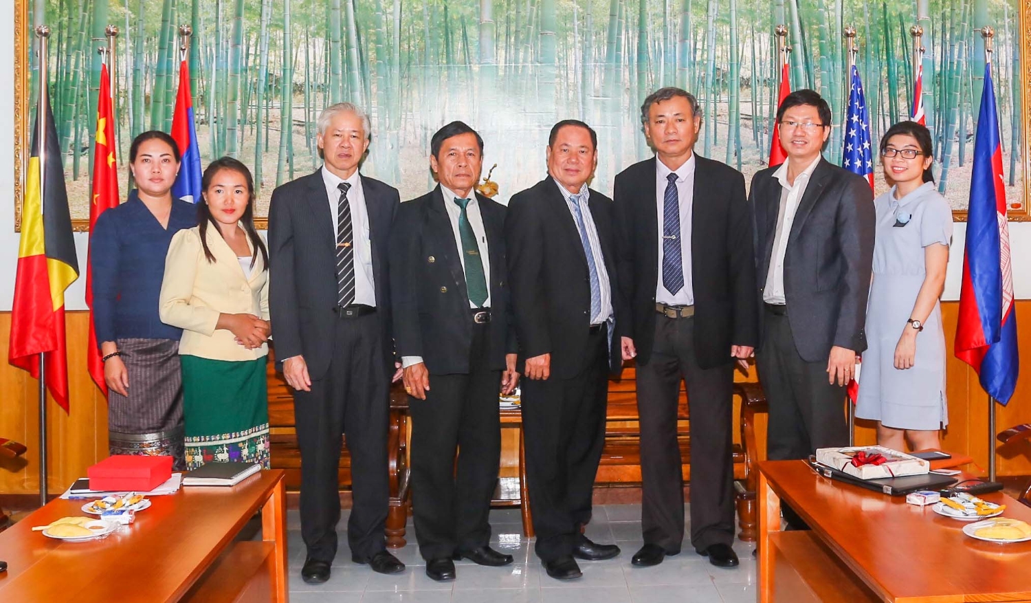 Đoàn Bộ Giáo dục và Thể thao nước CHDCND Lào thăm và làm việc tại Trường Đại học Sư phạm – Đại học Đà Nẵng