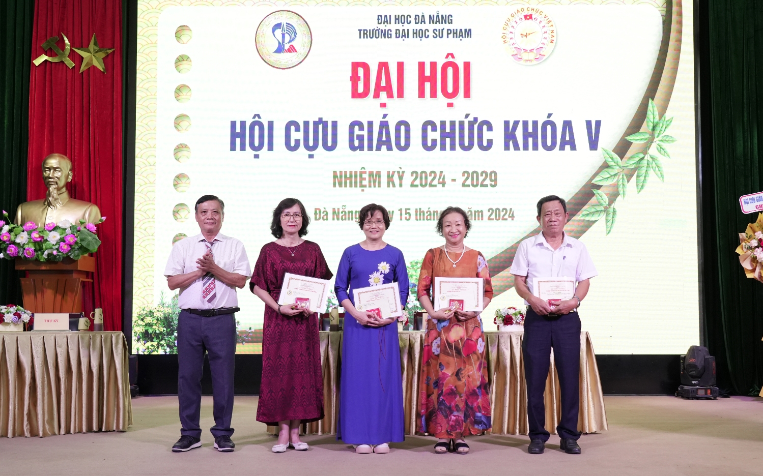 Dai hoi CGC Tang ky niem chuong 03