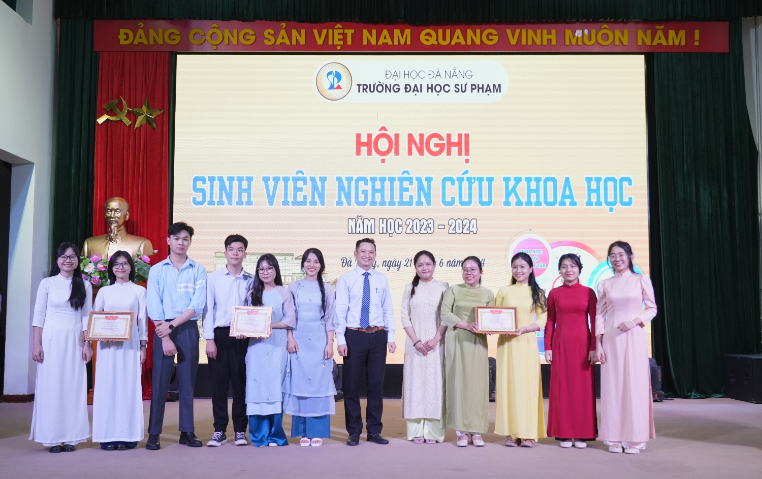 Hoi nghi SV NCKH Giai Nhi