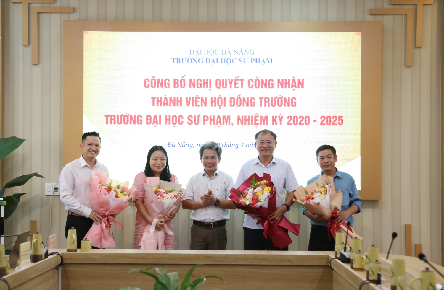 Cong bo thanh vien HDT 02