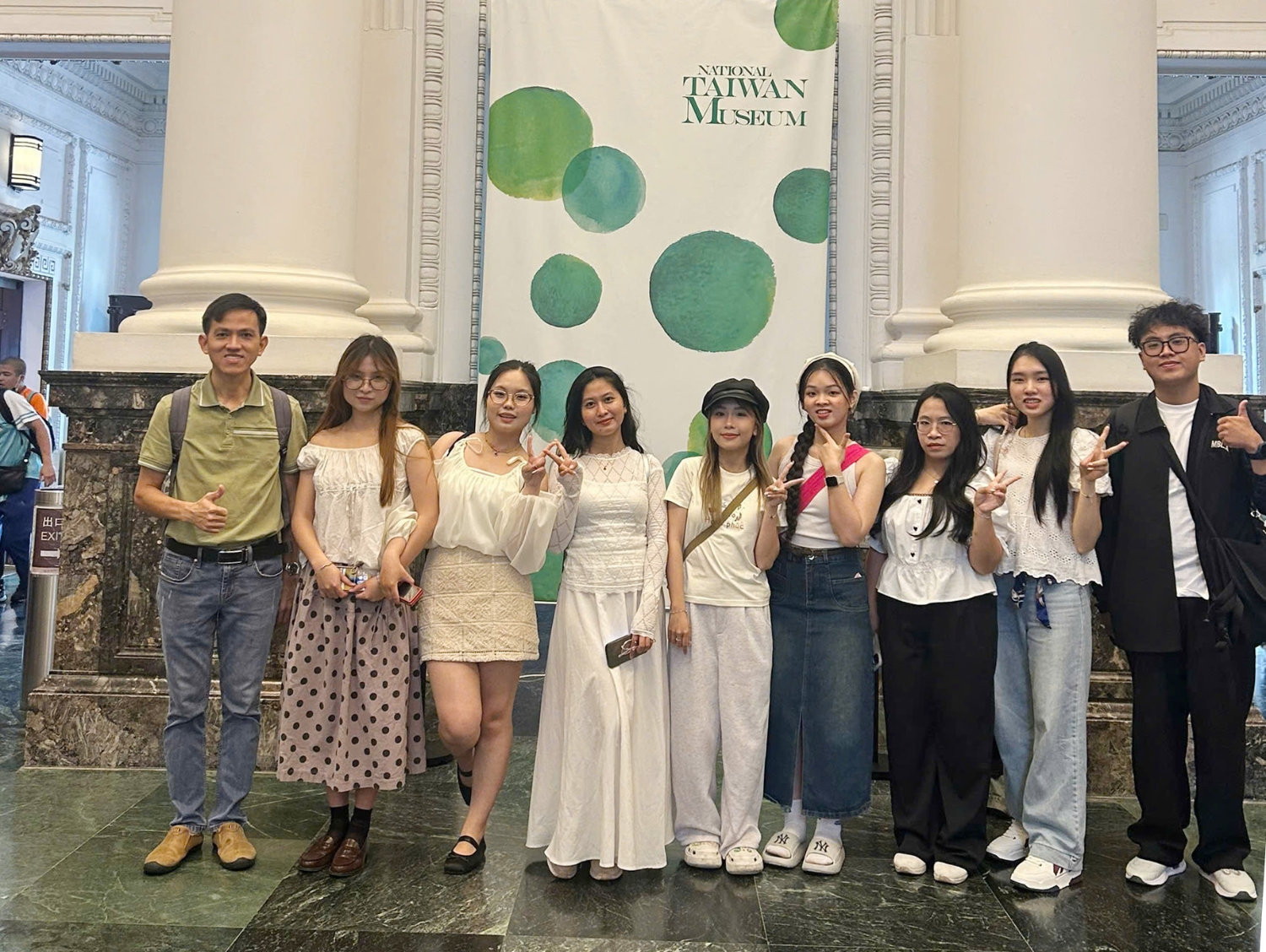 Sinh viên UED tham gia trao đổi văn hoá, học thuật tại nước ngoài