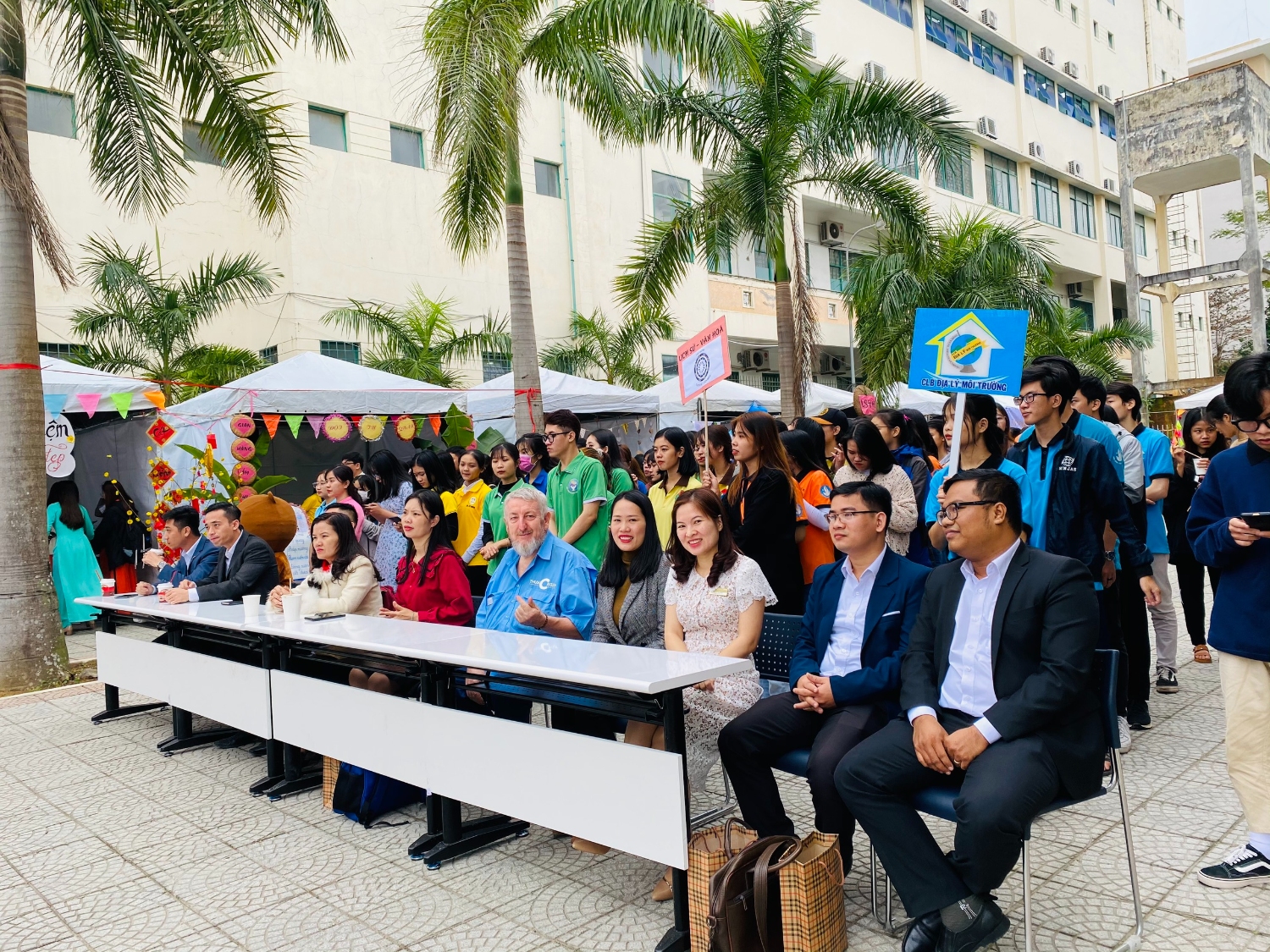 a05c859676ef86b1dffe (1)