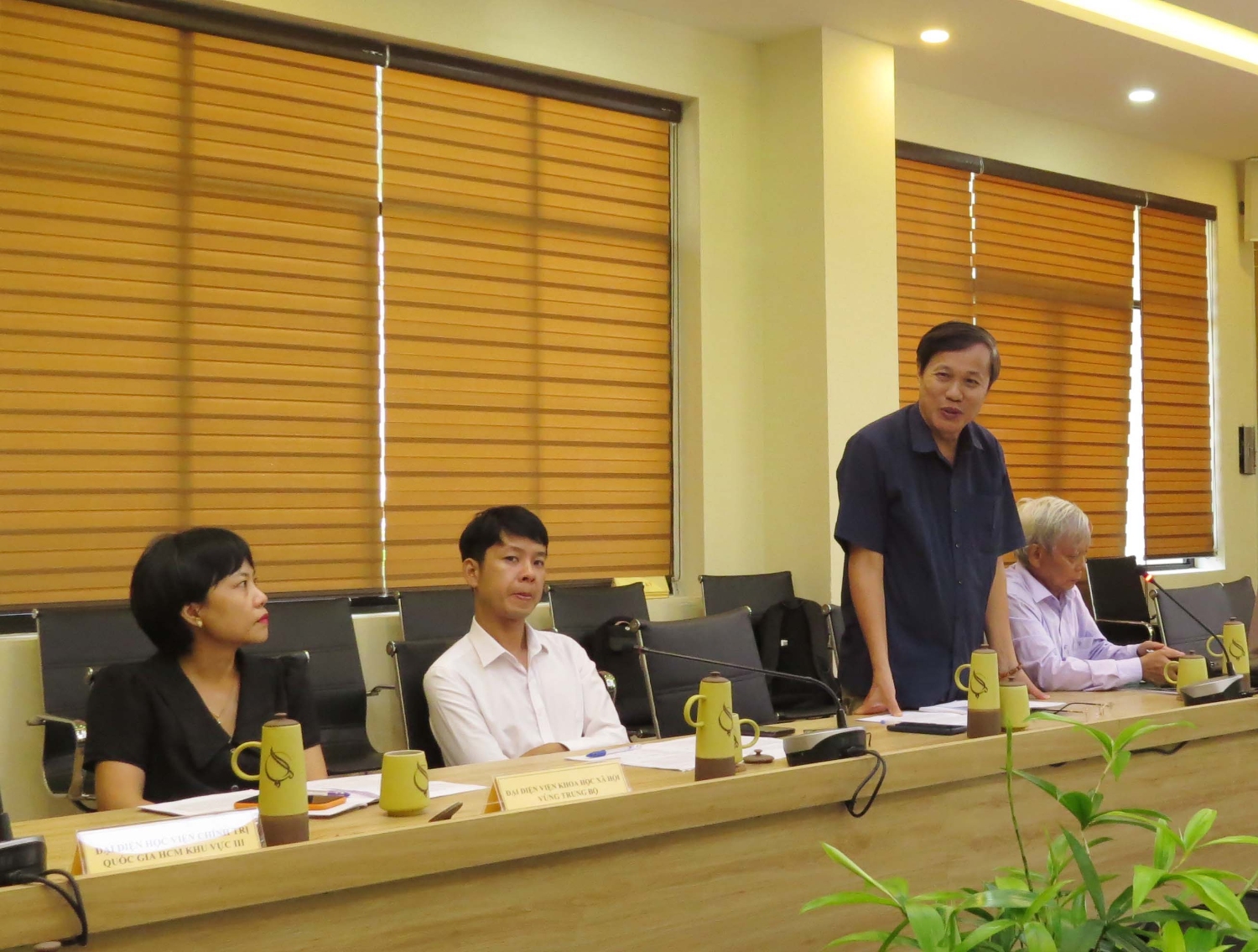 Hoi thao KH cach tiep can nghien cuu xay dung he gia tri 05