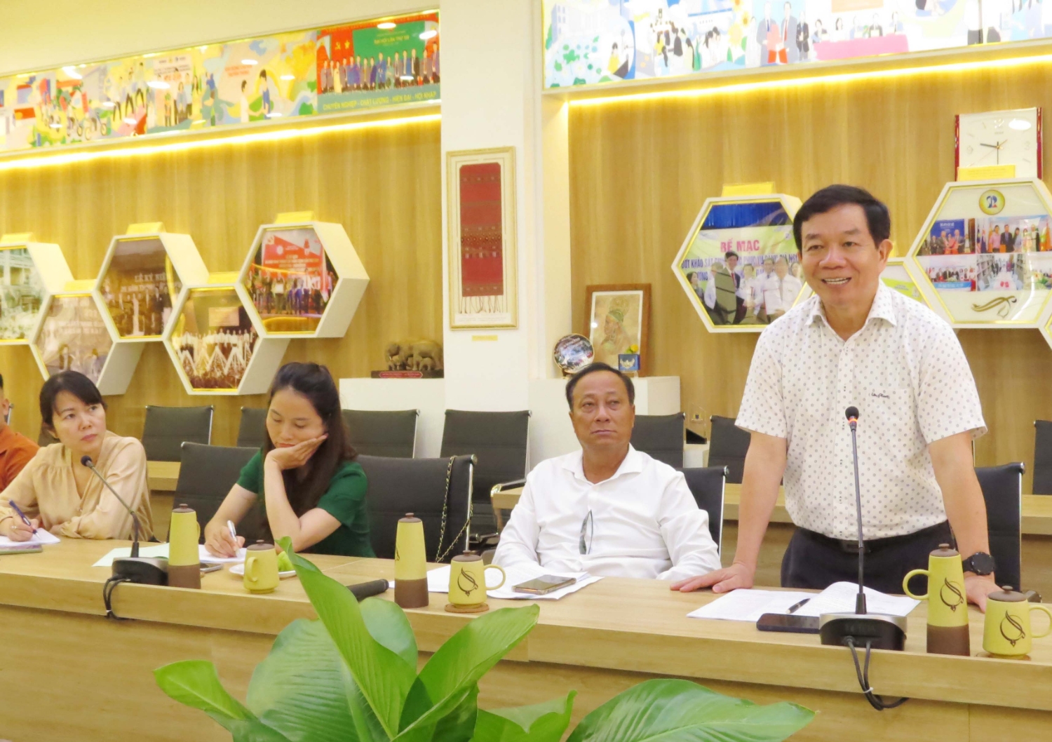 Hoi thao Phong chong bat nat hoc duong 08