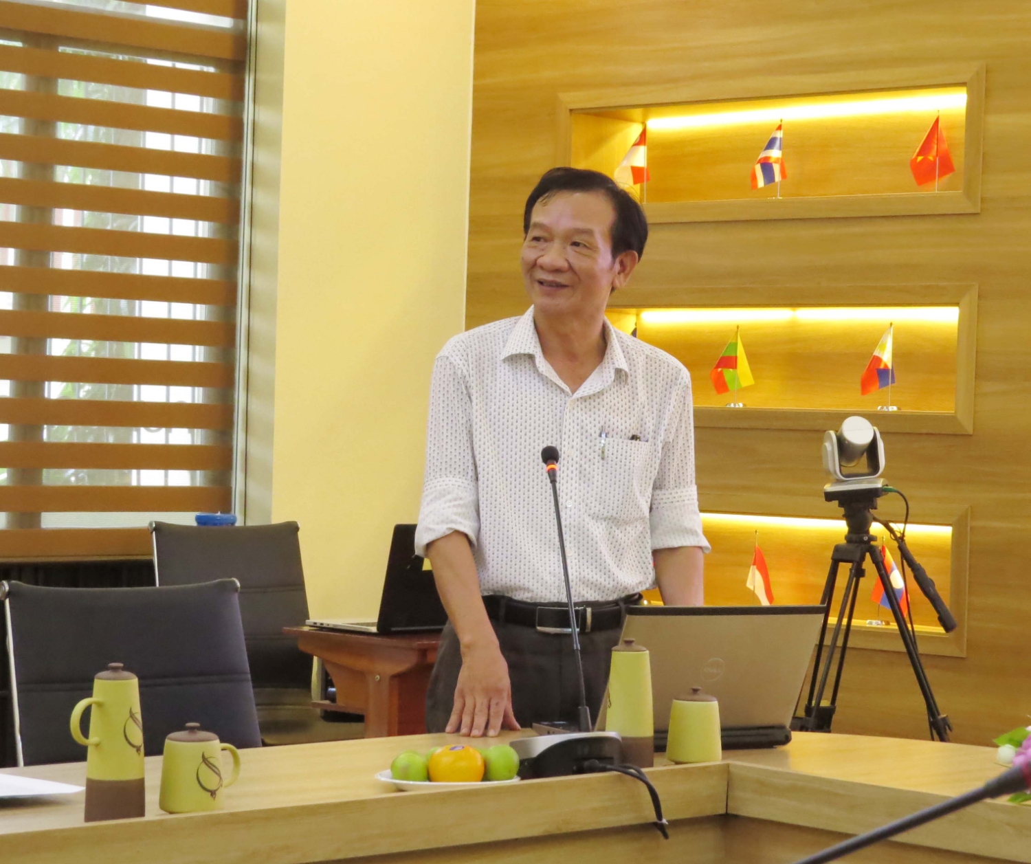 Hoi thao Phong chong bat nat hoc duong 10