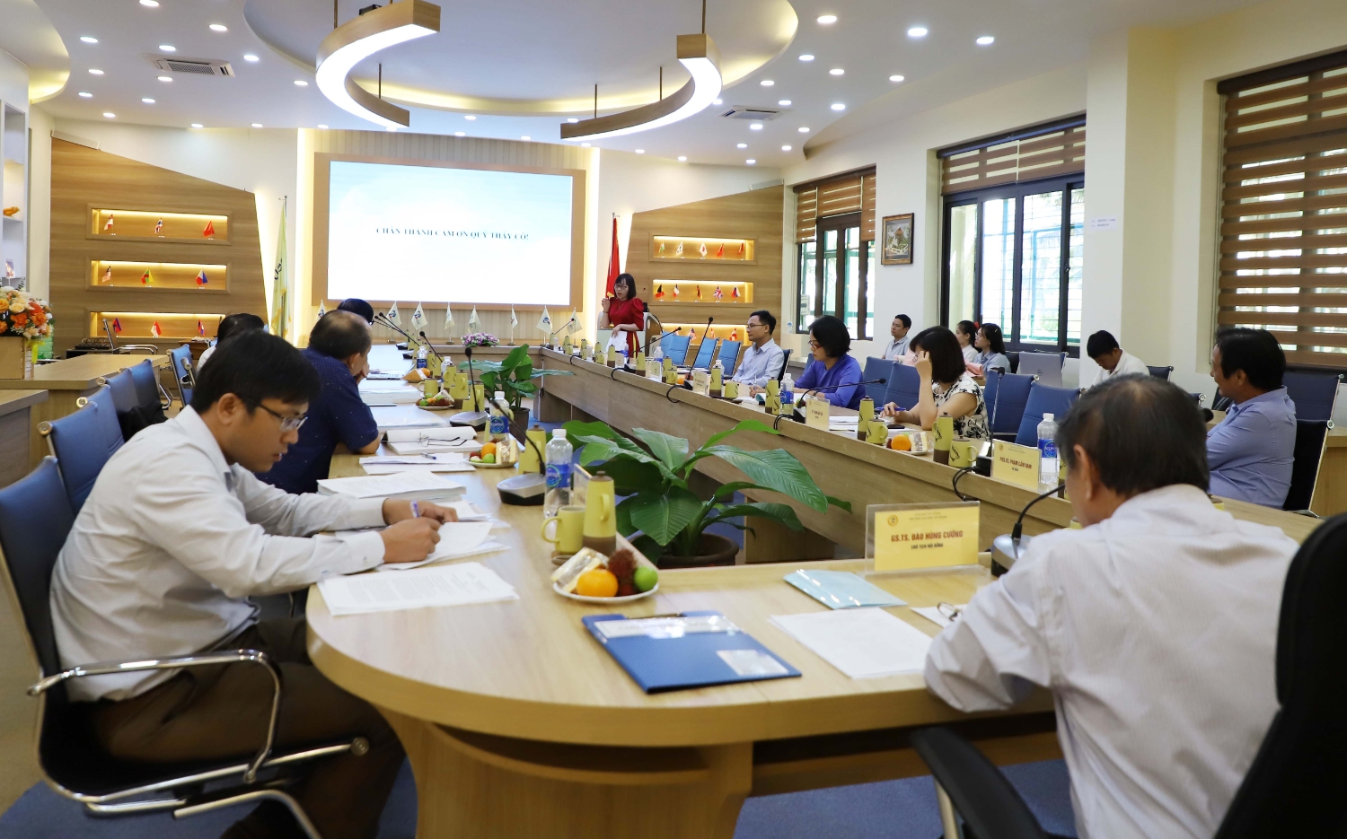 BVLV Tien si Hoa hoc 18