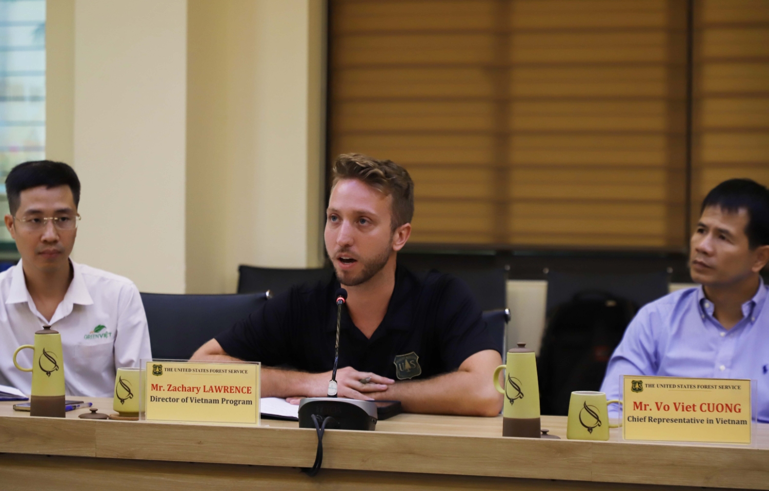 Chuyen gia Cuc Lam nghiep Hoa Ky toi tham Truong Dai hoc Su pham DHDN 04