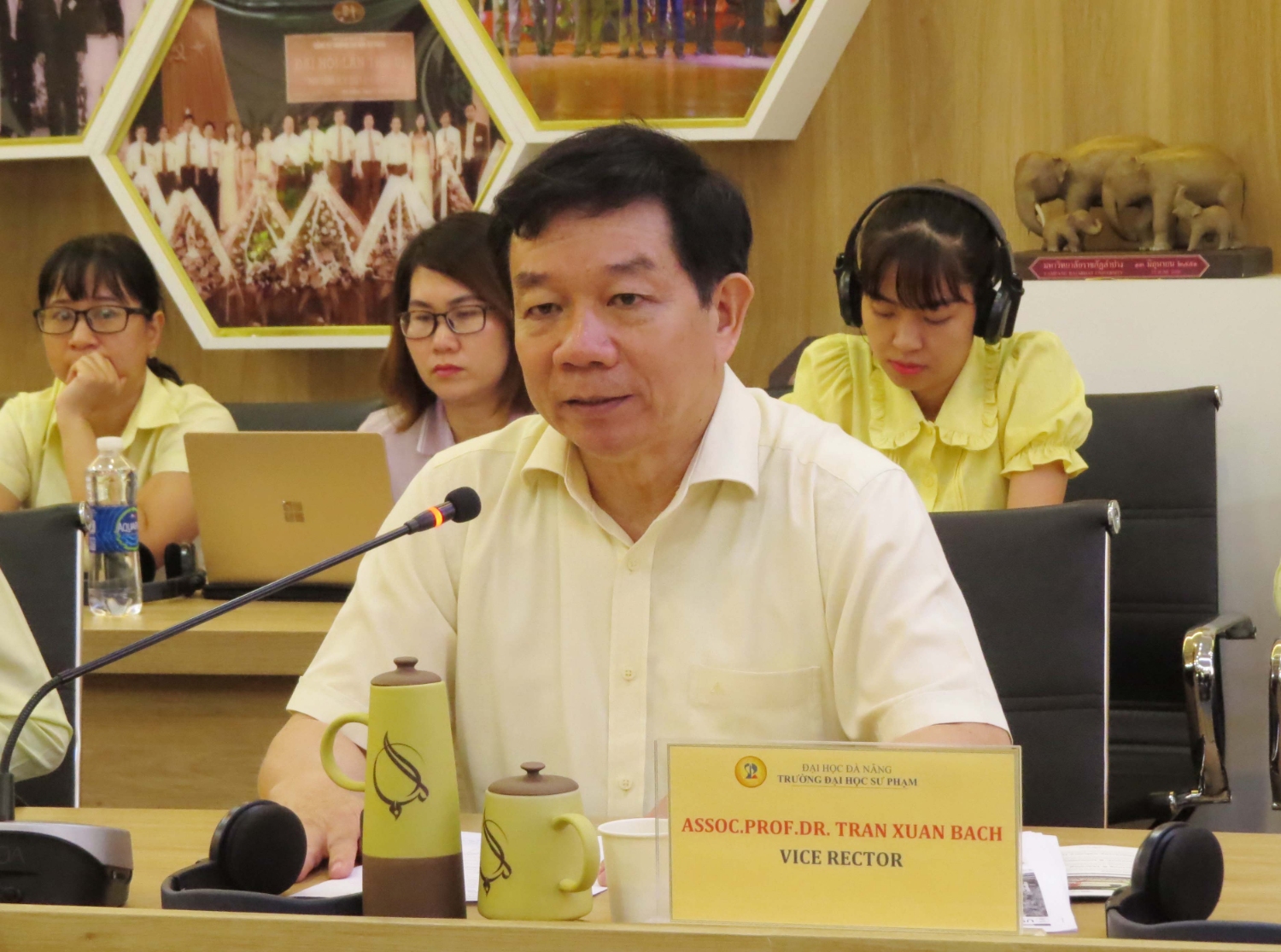 Hoi thao tap huan DBCL ben trong 05