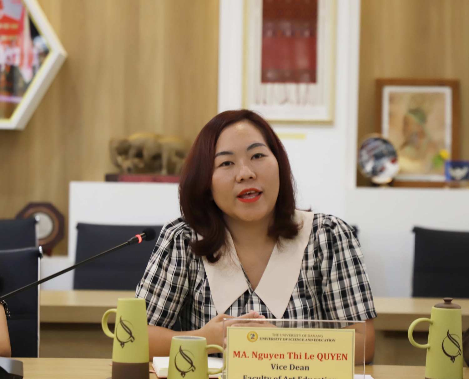 Thao luan co hoi hop tac cung DH Mahasarakham 16