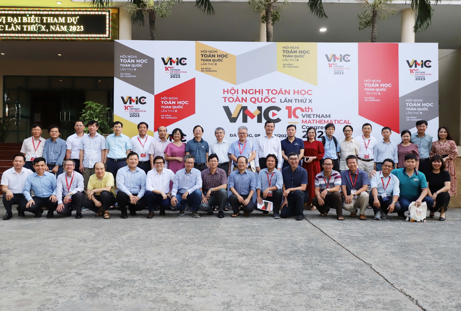 Thu truong Nguyen Van Phuc lam viec voi Hoi Toan hoc Viet Nam 06