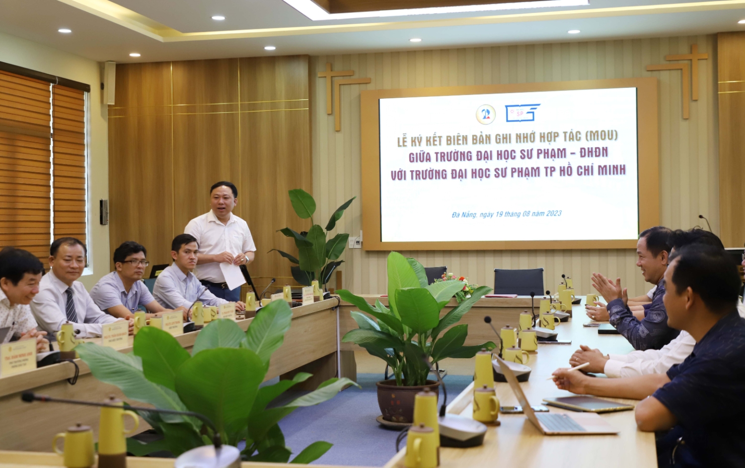 Truong DHSP Da Nang ky hop tac voi Truong DHSP TP HCM 18