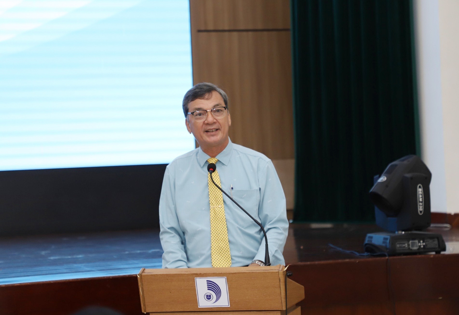 Cong doan Truong Dai hoc Su pham DHDN 06