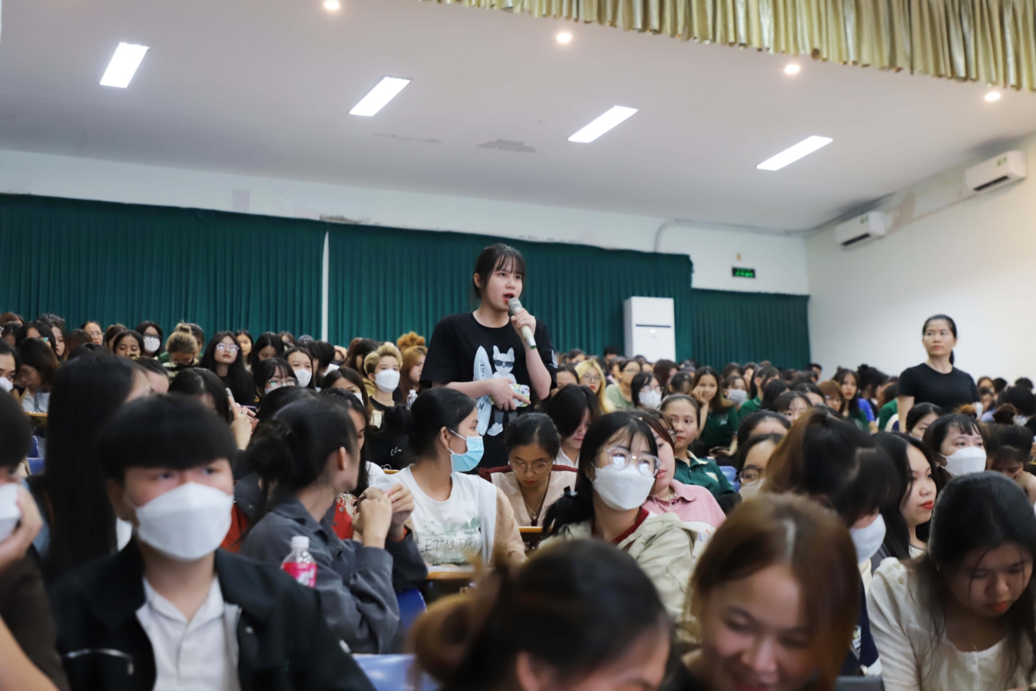 Dao tao ky nang chinh phuc nha tuyen dung cho sinh vien UED 06