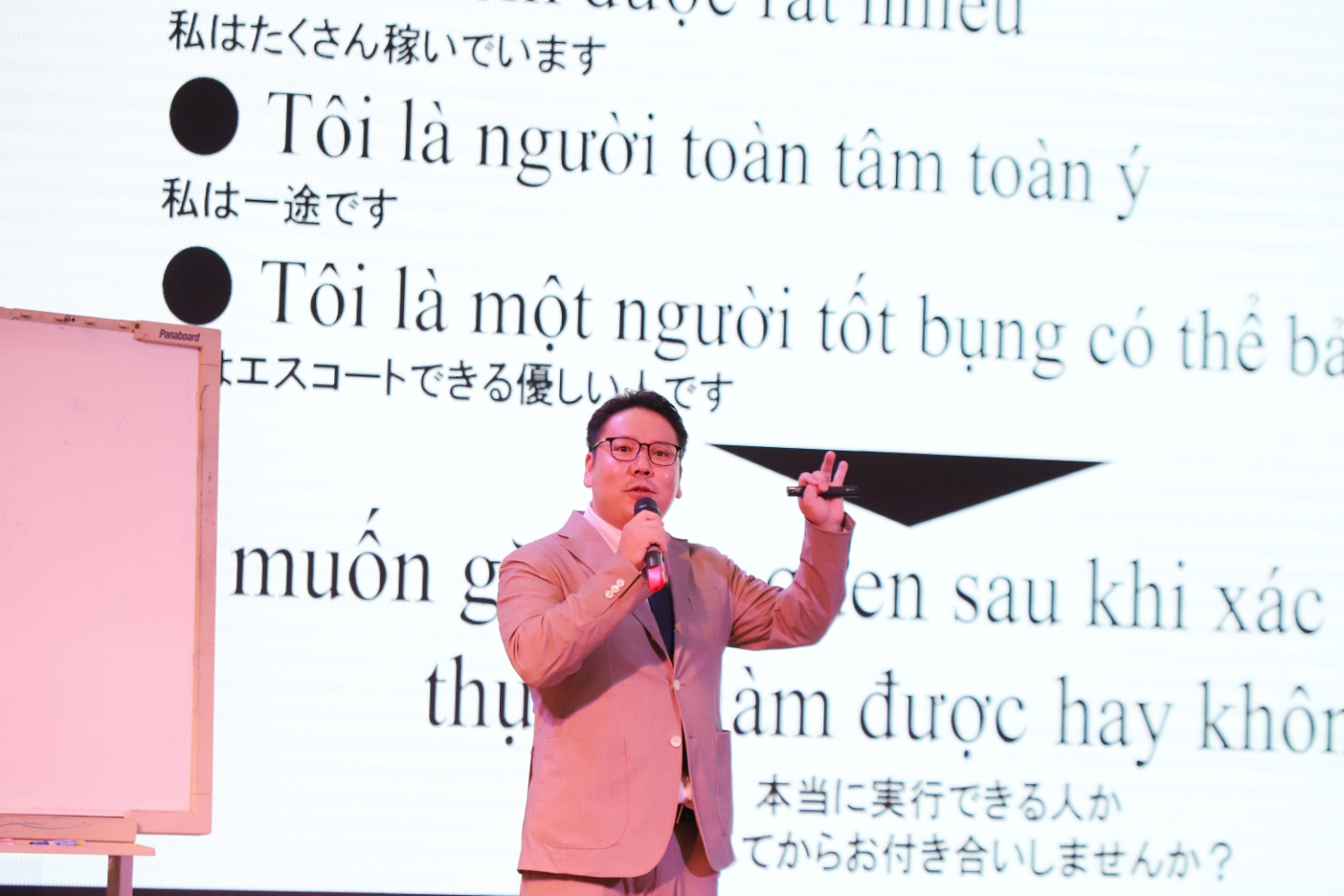 Dao tao ky nang chinh phuc nha tuyen dung cho sinh vien UED 12