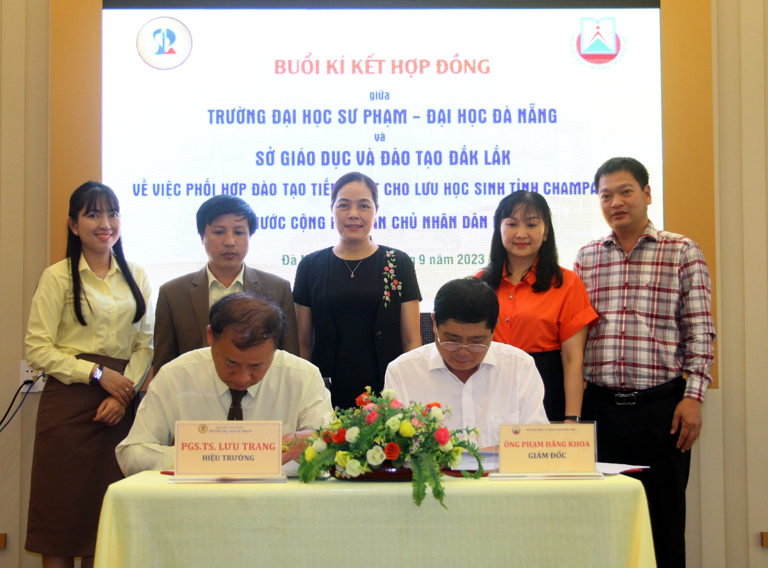 UED phoi hop voi So GDDT Daklak dao tao tieng Viet cho luu hoc sinh Lao 05