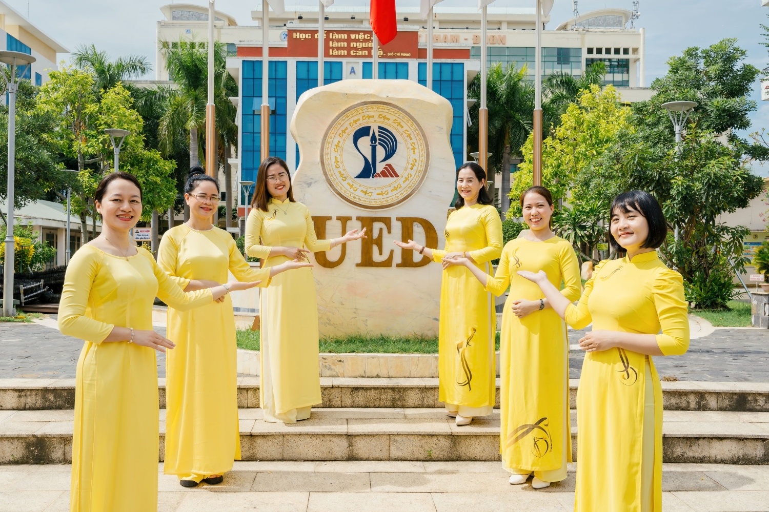 Gia tap the Khoa Lich su Giai Ba