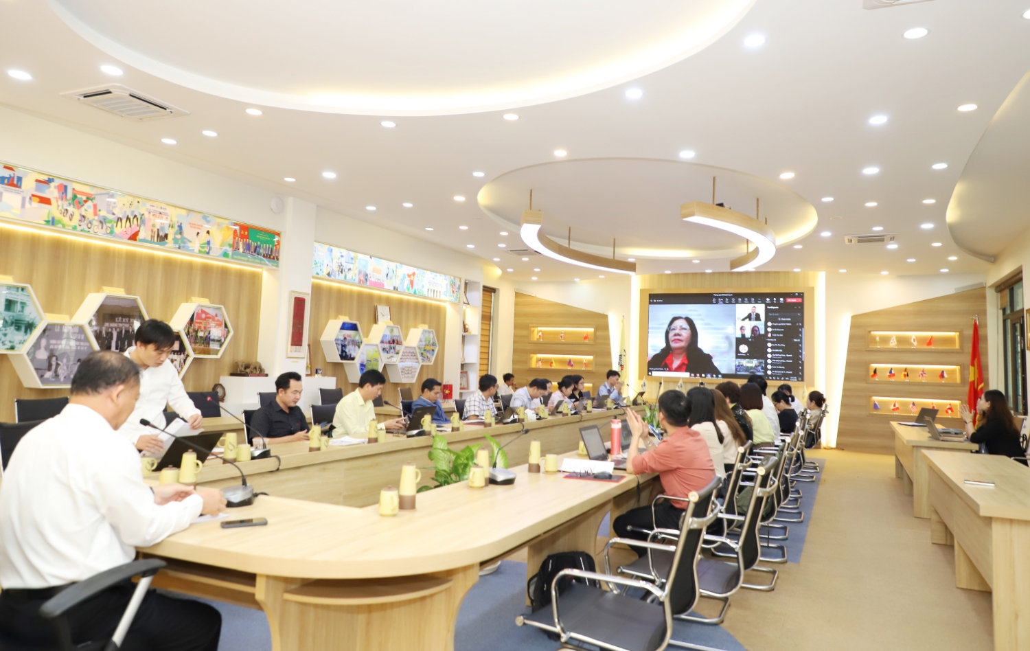 Khao sat so bo UED 14