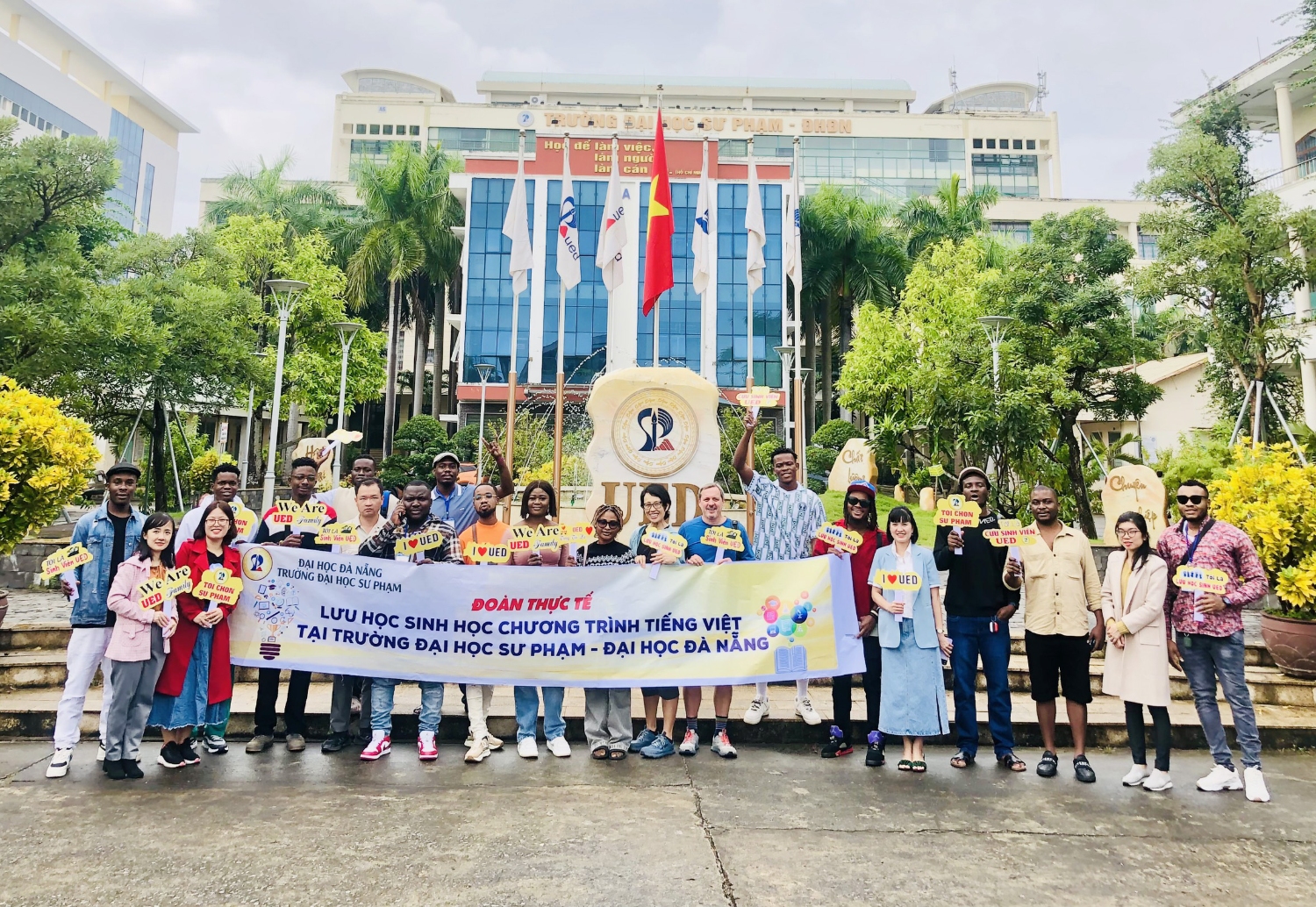 Thuc te ngon ngu va van hoa cho luu hoc sinh hoc tieng Viet 06