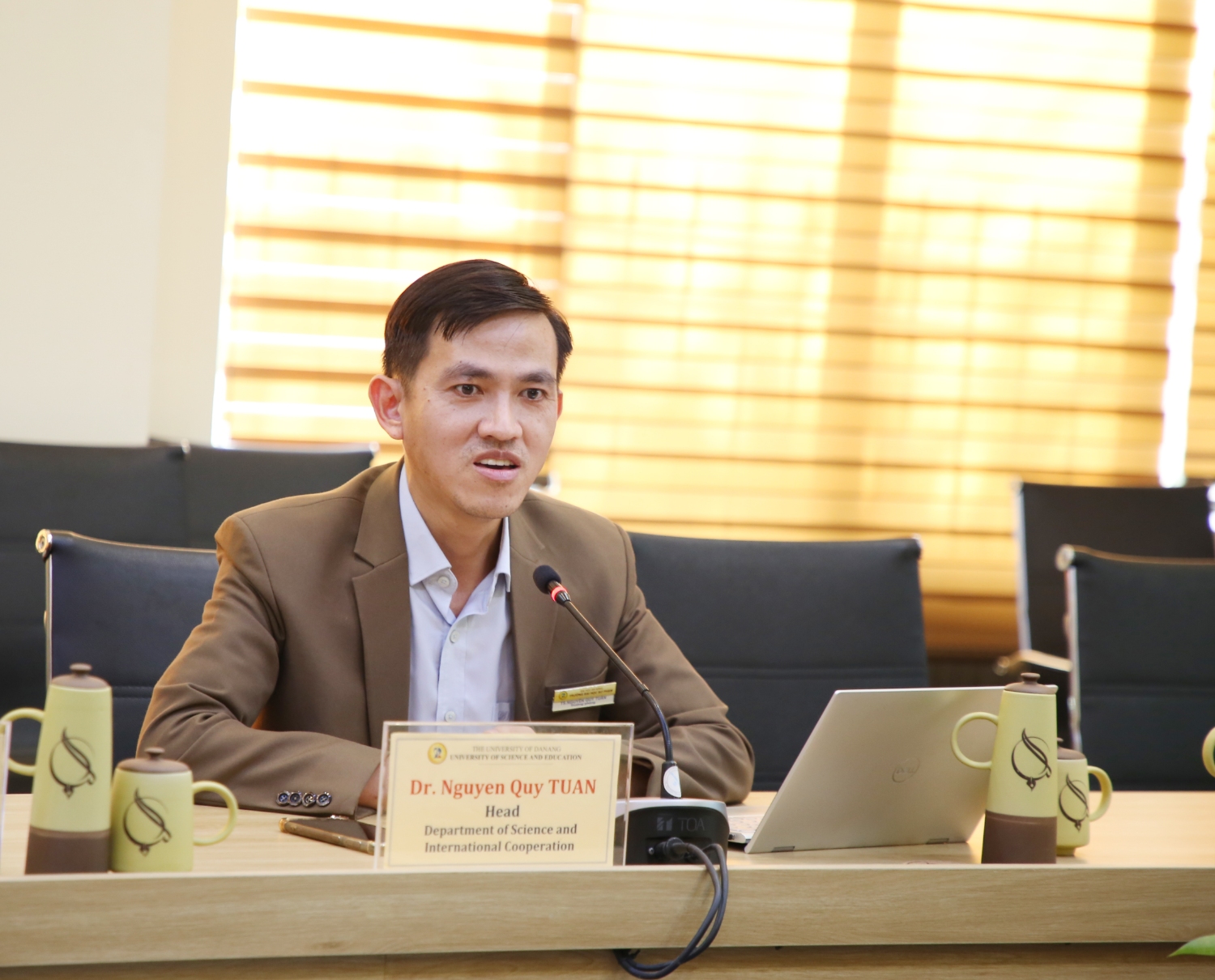 Tiep va lam viec voi Vien Ulsan Han Quoc 18