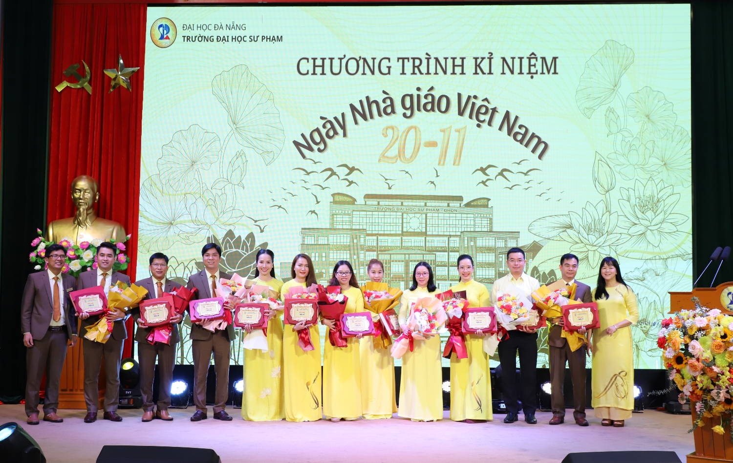 Truong DHSP DHDN ky niem Ngay nha giao Viet Nam 01