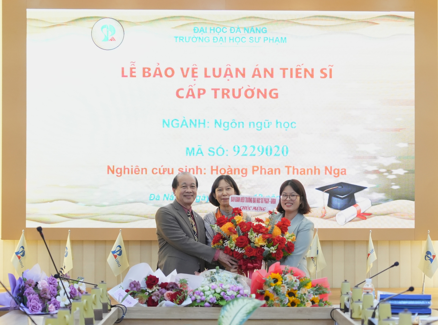 Bao ve luan an tien si nganh Ngon ngu hoc 11