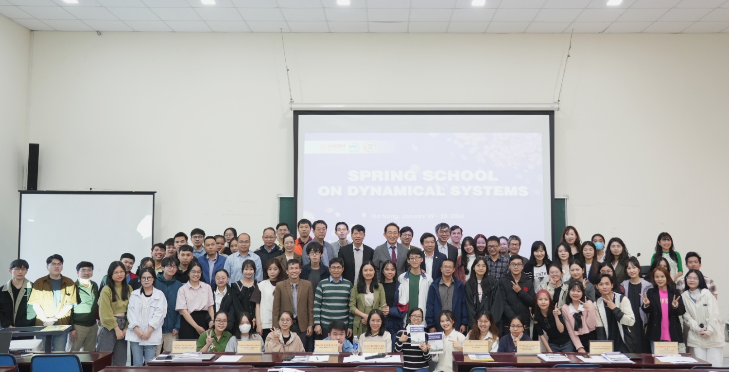 Truong xuan ve he dong luc 2024 03