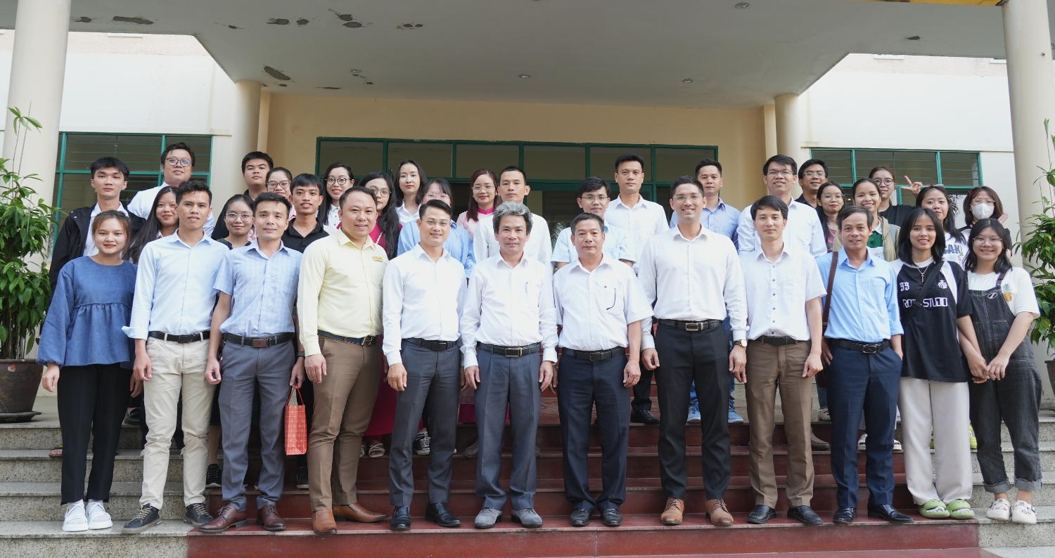 Dai hoi BAn lien lac CSV Khoa Sinh MT 01