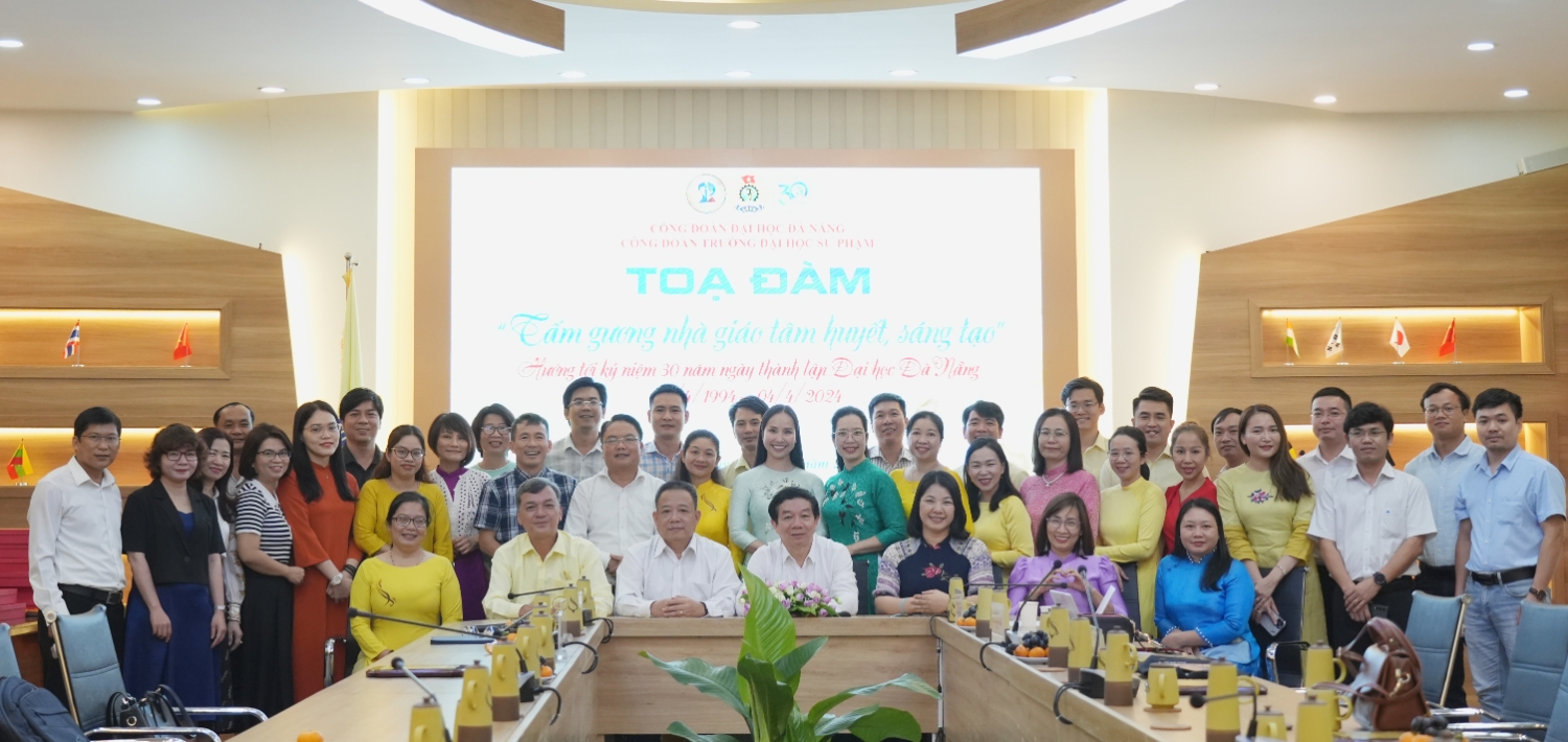 Toa tam tam guong nha giao tam huyet sang tao 04