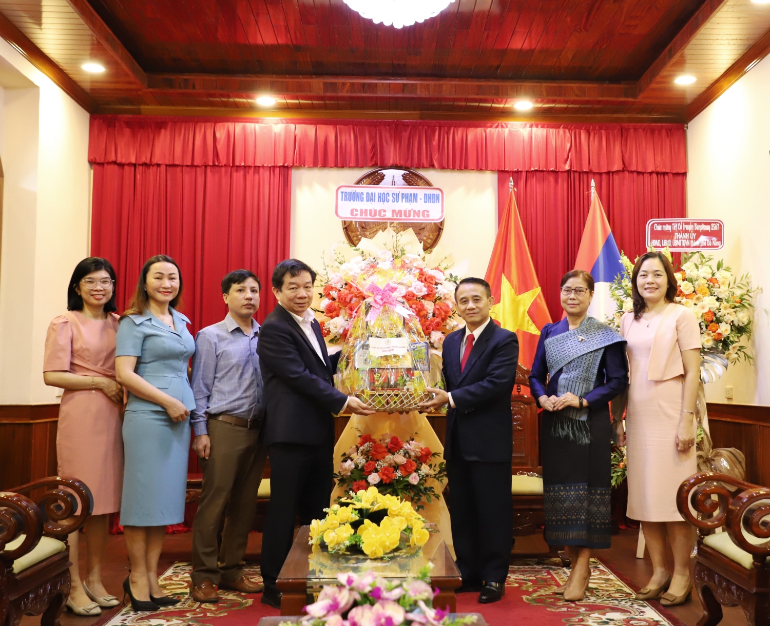 UED chuc mung Tet Lao 2024 07