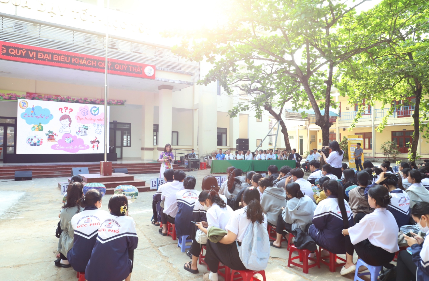 UED Tu van Tuyen sinh tai Quang Ngai 05