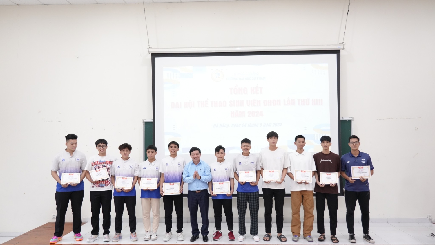 UED Tong ket Dai hoi The Thao 05
